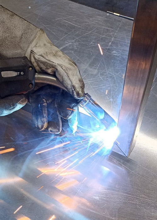 Precision MIG welding